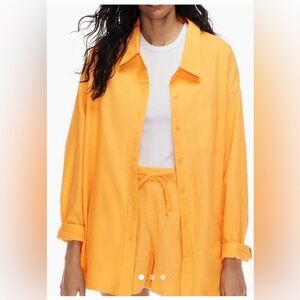 Aritzia Wilfred Boyfriend Button Up Shirt Size Small